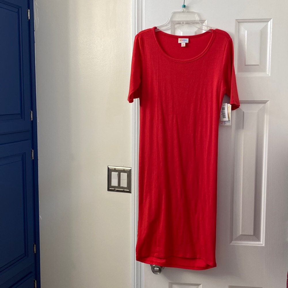 NTW Lularoe Julia dress. Body con style, form fitting XS